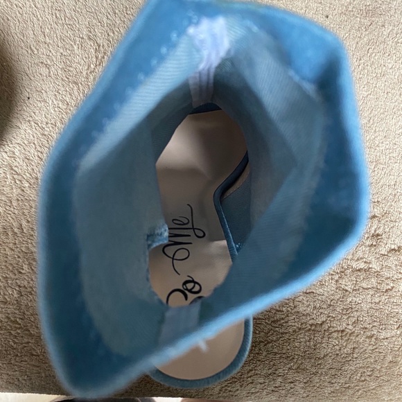 So Me Denim Open Toe Shoes - Picture 4 of 7